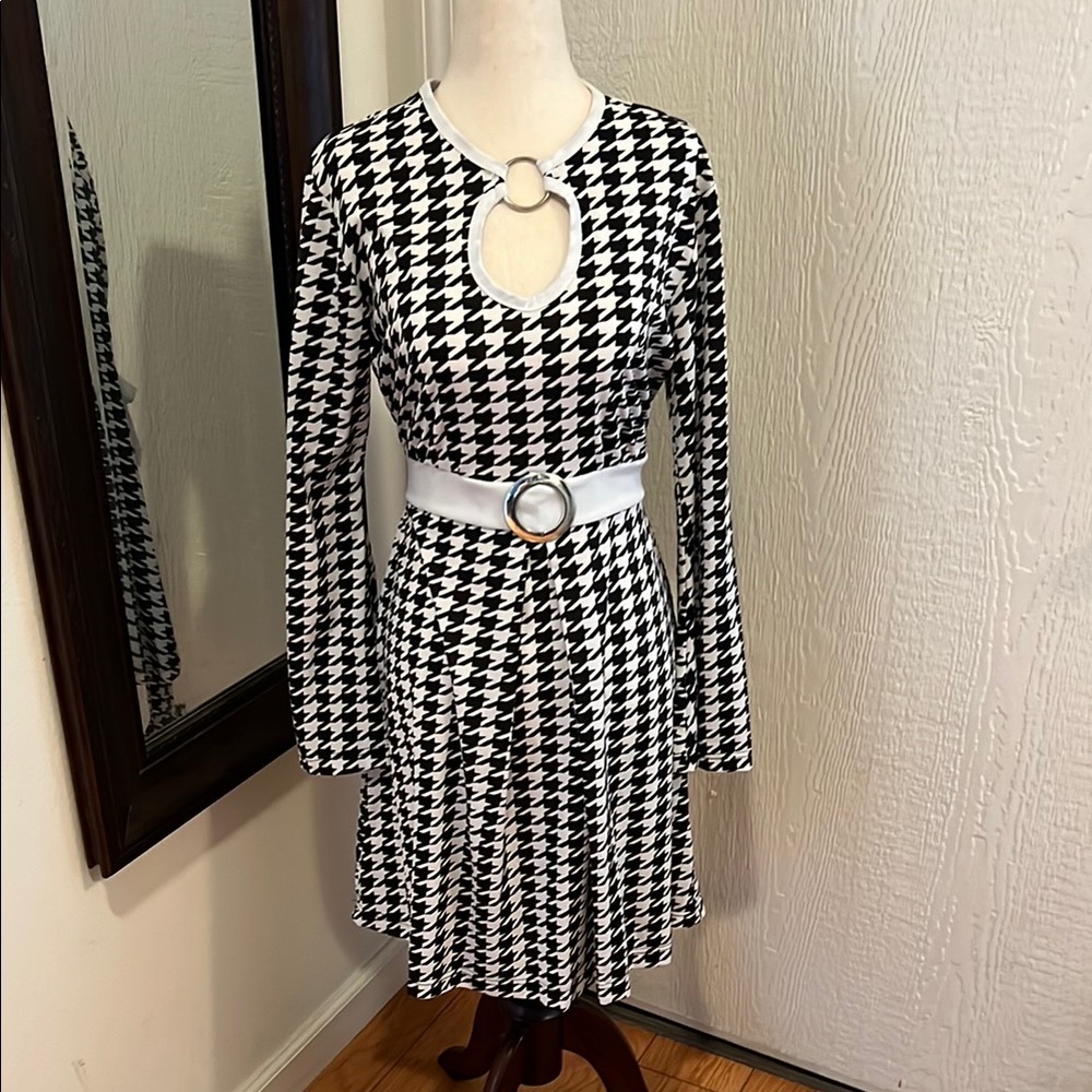 Stylish Black and White Houndstooth Dress